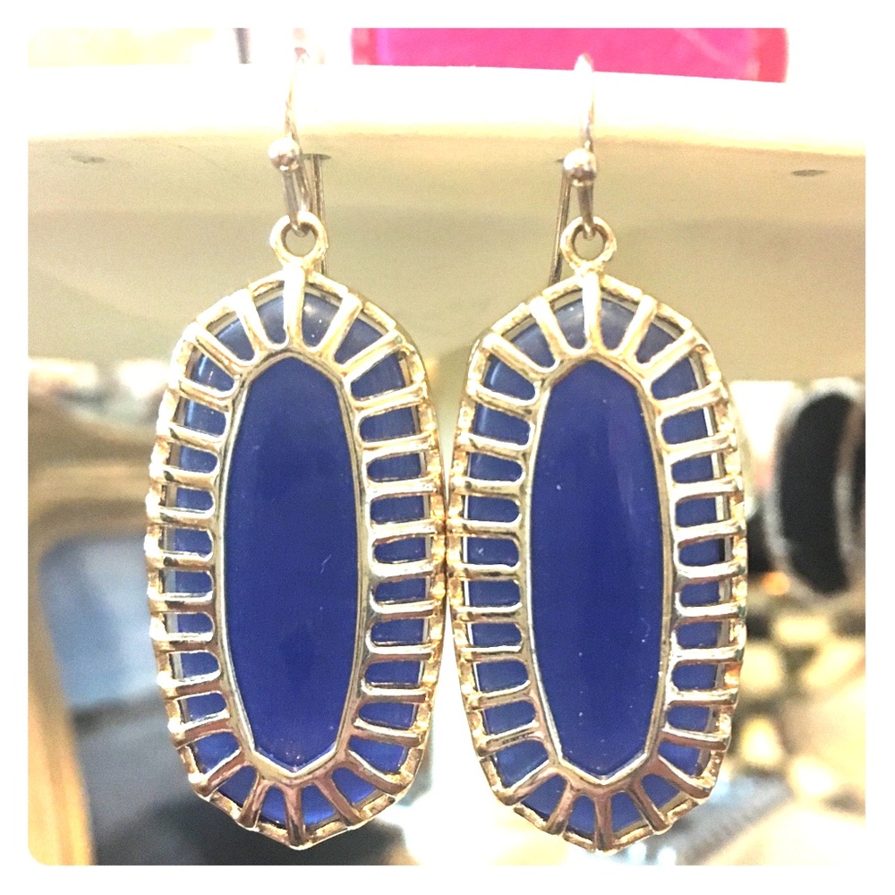 Kendra Scott earrings! 💙💙💙💙